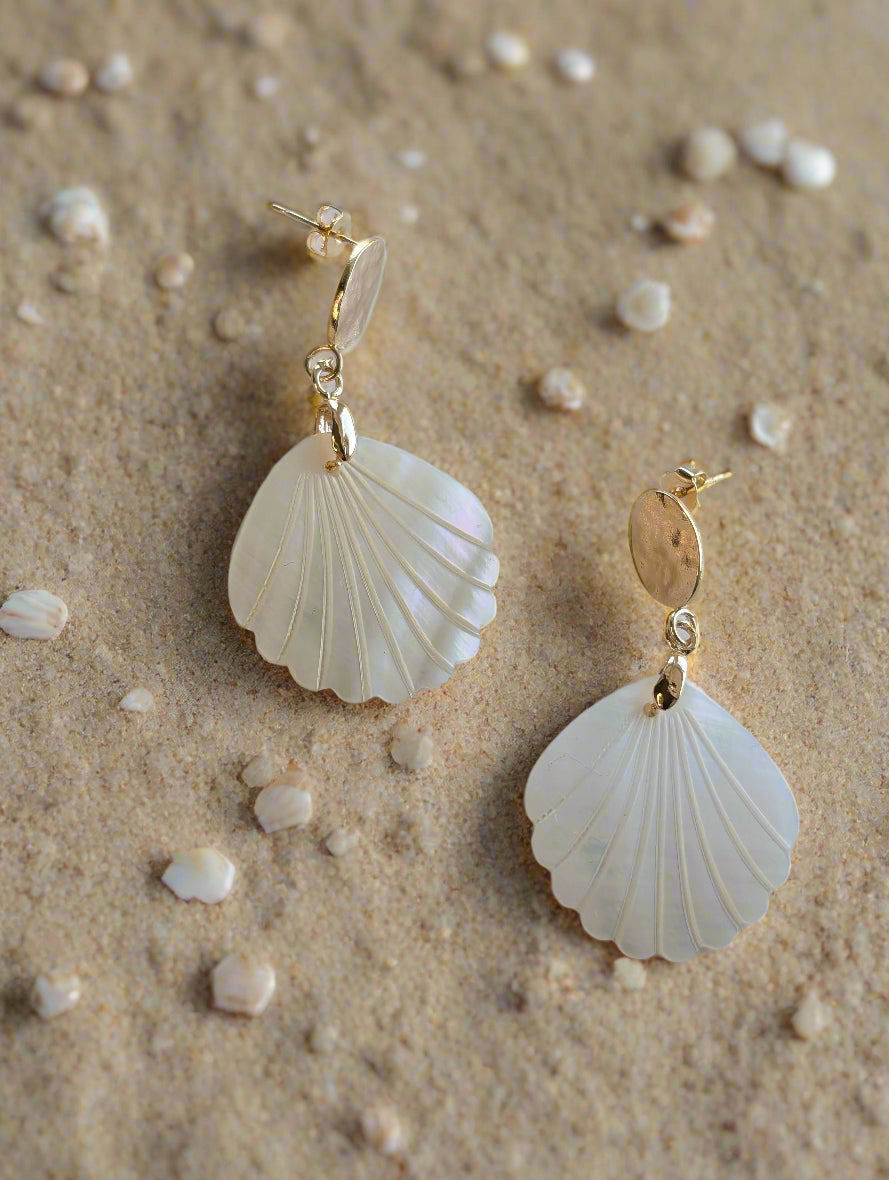 Gold Hammered Shell Earrings – 18k Gold Plated