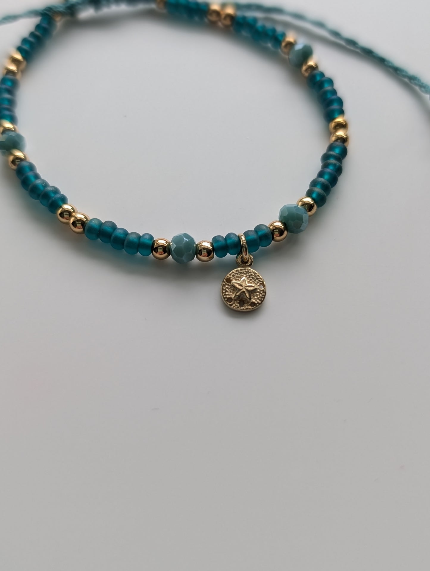 Teal Sand Dollar Charm Tie Bracelet - 18k gold plated