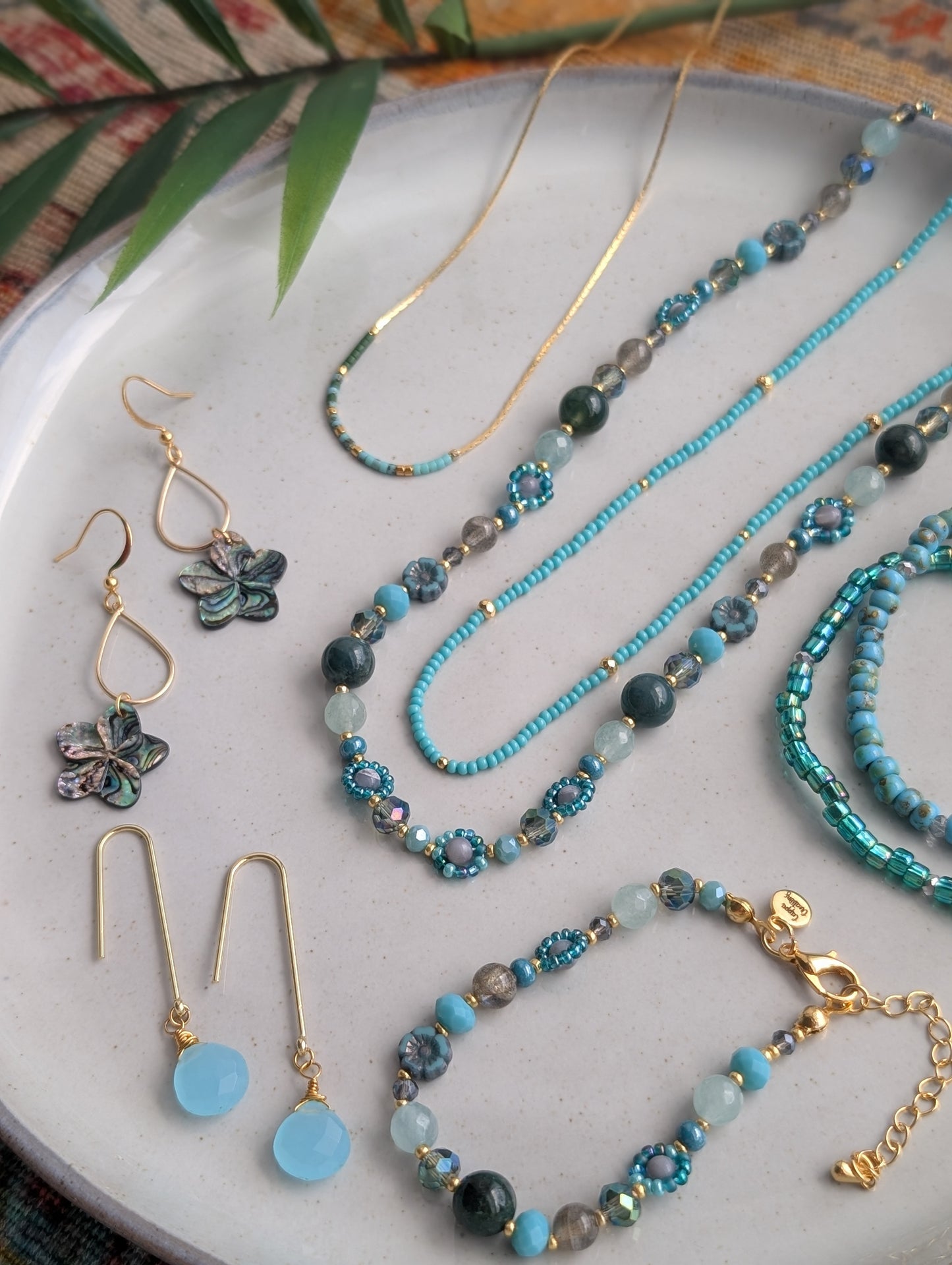 Plumie Dangle Earrings