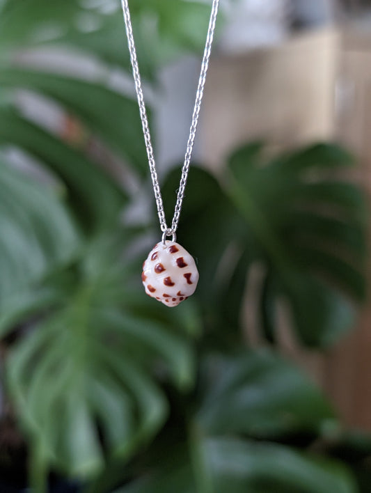Hawaiian Spotted Drupe Necklace