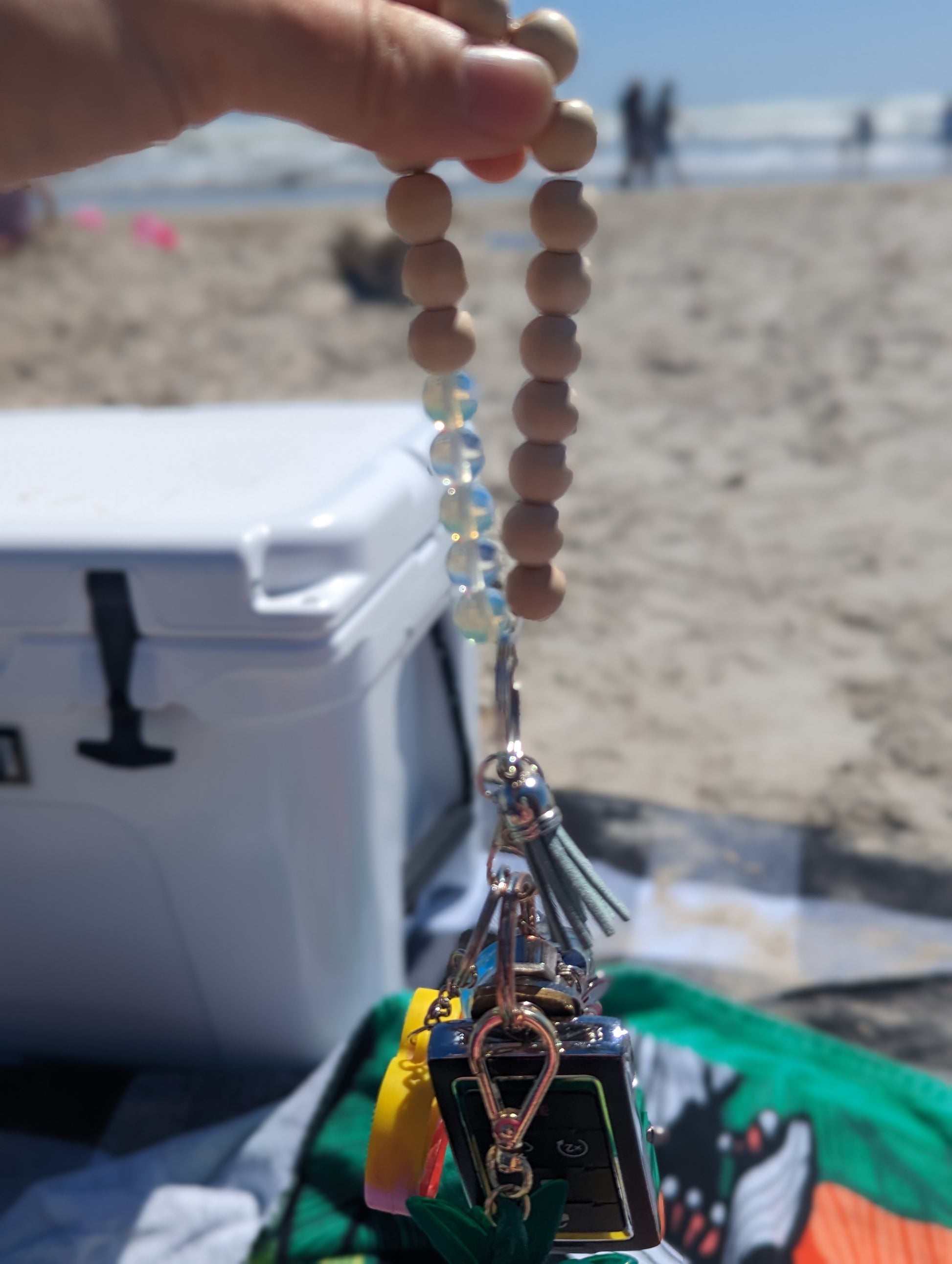 Cappa Creations Boho key ring bracelet, key accessories, key chains, beach day trips, never loose your keys, made of natural wood and stones